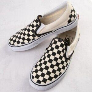 🛑 Vans Black/Ecru Classic Checkerboard Slip-on Sneakers - 6US
